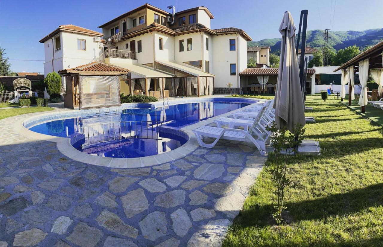 Вила Флора Паталеница Exterior foto