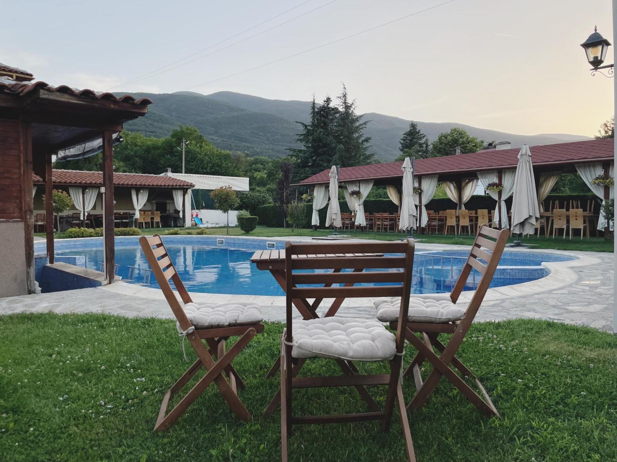 Вила Флора Паталеница Exterior foto